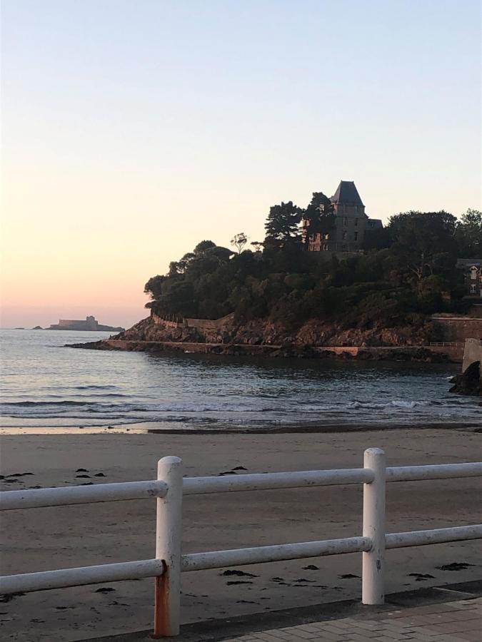 Dinard: Studio A 100 M De La Plage De L'Ecluse Exterior foto